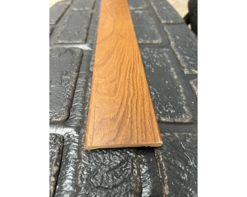 Наличник пластиковый плоский Дуб золотой (70 мм) усиленный устойчив к температурам купить по цене 185 грн