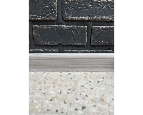 Плинтус ТИС с резинкой Смерека (90) М/П купить по цене 24 грн