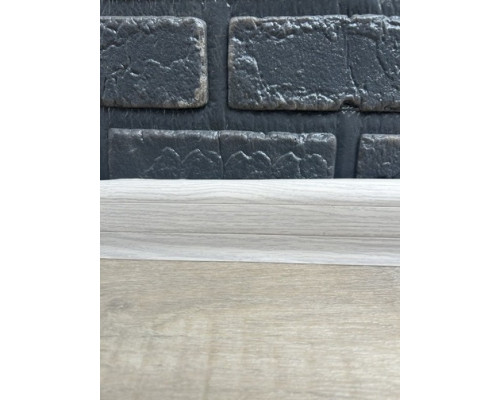 Плинтус ТИС с резинкой Клен (83) М/П купить по цене 24 грн