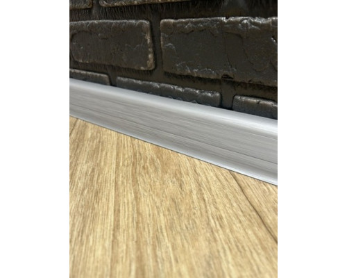 Плинтус ТИС с резинкой Серебро (70) М/П купить по цене 24 грн