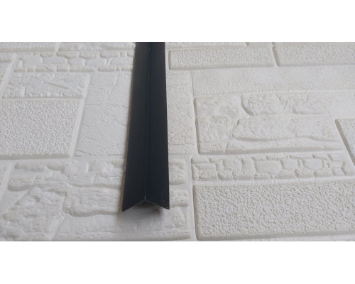 Пластиковый уголок Черный 20х20х2700мм купить по цене 50 грн