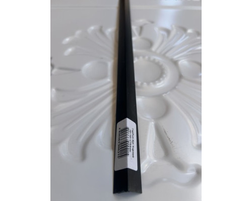 Пластиковый уголок Черный 30х30х2700мм купить по цене 60 грн